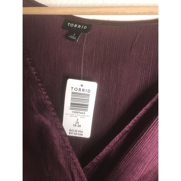 Torrid Lily Babydoll Shiny Blouse Purple Silky Babydoll New 2X - Picture 4 of 6